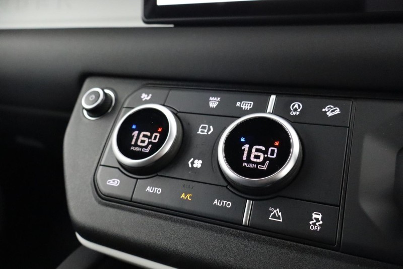 2024 (24) LAND ROVER COMMERCIAL DEFENDER 3.0 D250 Hard Top Auto 5234146