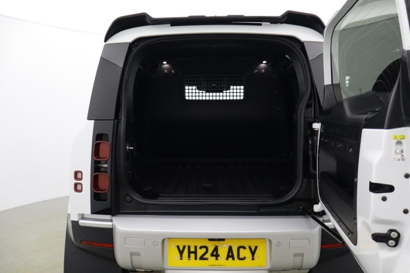 2024 (24) LAND ROVER COMMERCIAL DEFENDER 3.0 D250 Hard Top Auto 5234111
