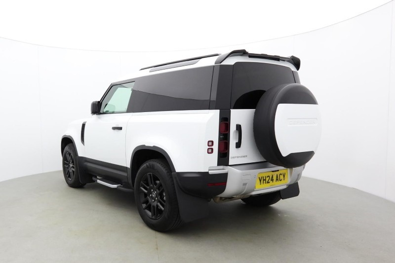 2024 (24) LAND ROVER COMMERCIAL DEFENDER 3.0 D250 Hard Top Auto