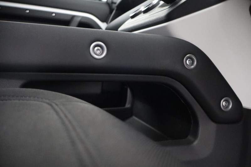 2024 (24) LAND ROVER COMMERCIAL DEFENDER 3.0 D250 Hard Top Auto 5234164