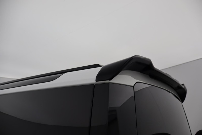 2024 (24) LAND ROVER COMMERCIAL DEFENDER 3.0 D250 Hard Top Auto 5234114