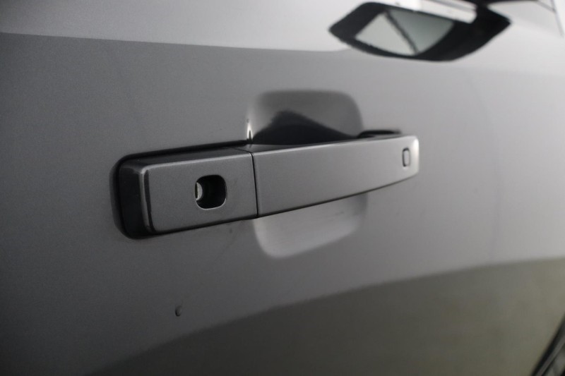 2025 (75) LAND ROVER DEFENDER 3.0 D350 X-Dynamic HSE 110 5dr Auto [7 Seat] 5200981