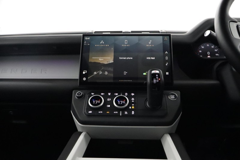 2025 (75) LAND ROVER DEFENDER 3.0 D350 X-Dynamic HSE 110 5dr Auto [7 Seat] 5200974