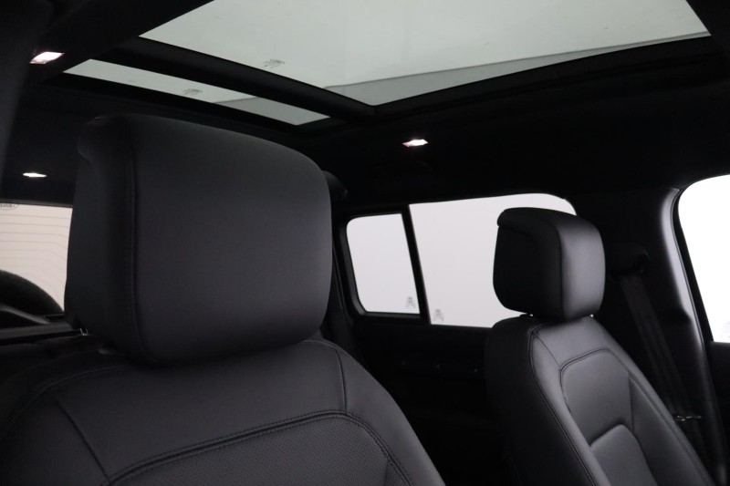 2025 (75) LAND ROVER DEFENDER 3.0 D350 X-Dynamic HSE 110 5dr Auto [7 Seat] 5200985