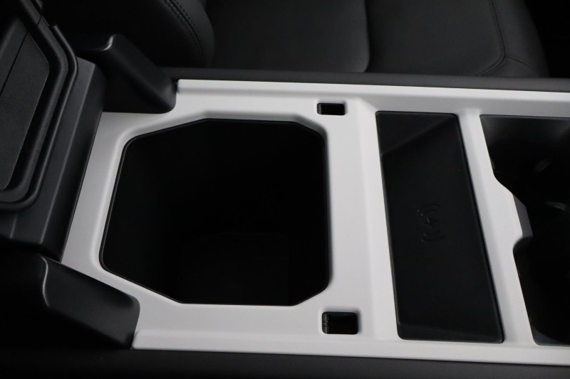 2025 (75) LAND ROVER DEFENDER 3.0 D350 X-Dynamic HSE 110 5dr Auto [7 Seat] 5201012