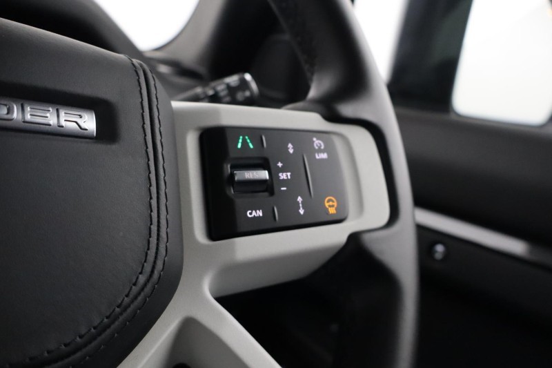 2025 (75) LAND ROVER DEFENDER 3.0 D350 X-Dynamic HSE 110 5dr Auto [7 Seat] 5200995