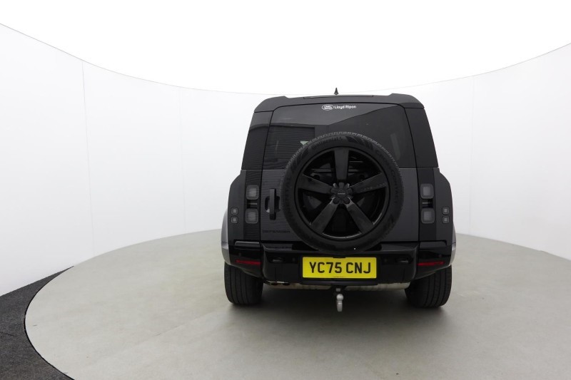2025 (75) LAND ROVER DEFENDER 3.0 D350 X-Dynamic HSE 110 5dr Auto [7 Seat] 5200943
