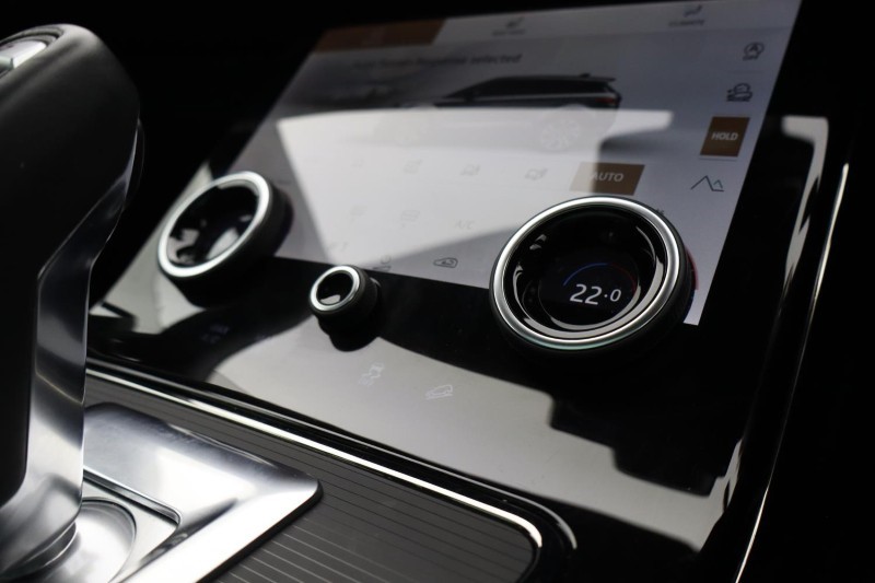 2022 (22) LAND ROVER RANGE ROVER EVOQUE 2.0 P250 R-Dynamic SE 5dr Auto 5201073