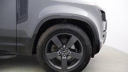 2024 (73) LAND ROVER DEFENDER 3.0 D250 X-Dynamic HSE 110 5dr Auto 5209659