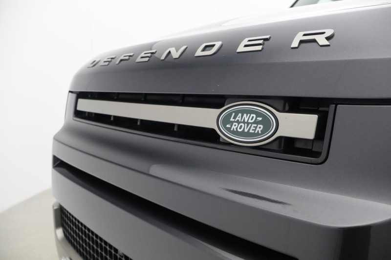 2024 (73) LAND ROVER DEFENDER 3.0 D250 X-Dynamic HSE 110 5dr Auto 5209669