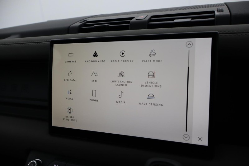 2024 (73) LAND ROVER DEFENDER 3.0 D250 X-Dynamic HSE 110 5dr Auto 5209693