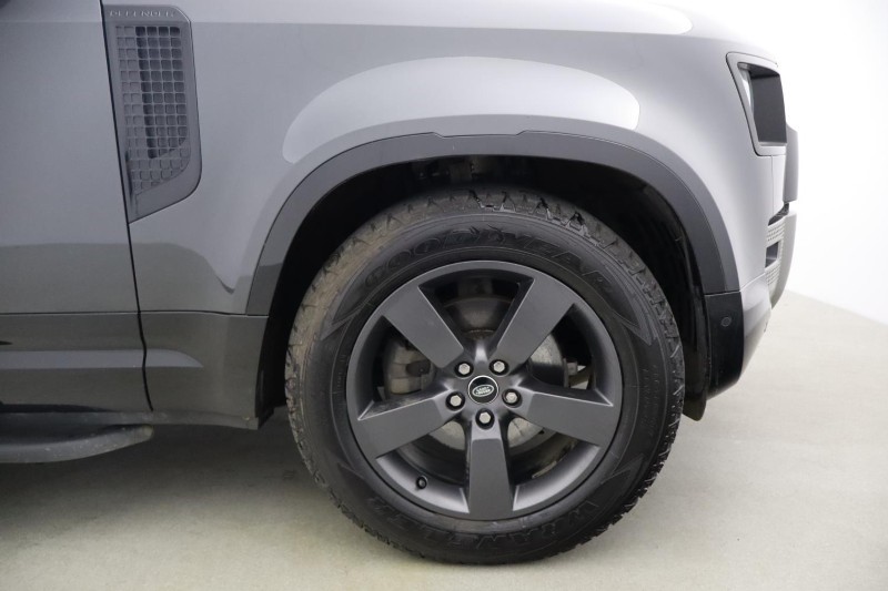 2024 (73) LAND ROVER DEFENDER 3.0 D250 X-Dynamic HSE 110 5dr Auto 5209658