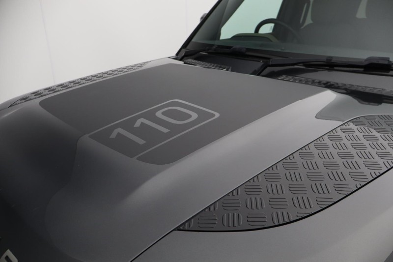 2024 (73) LAND ROVER DEFENDER 3.0 D250 X-Dynamic HSE 110 5dr Auto 5209670