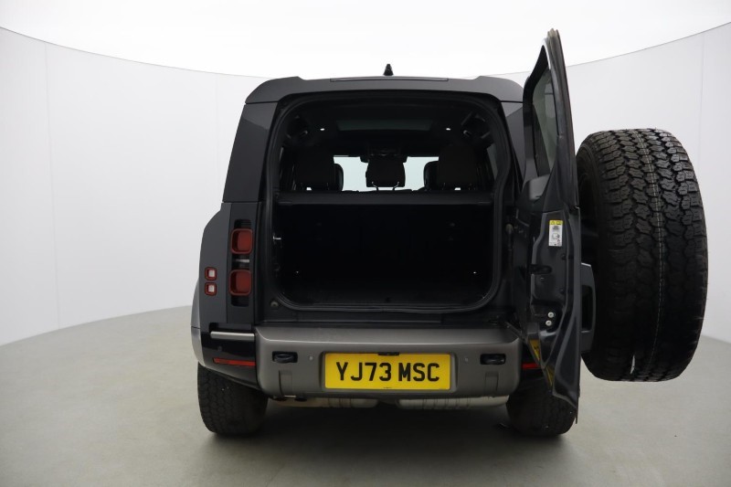 2024 (73) LAND ROVER DEFENDER 3.0 D250 X-Dynamic HSE 110 5dr Auto 5209641
