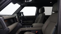 2024 (73) LAND ROVER DEFENDER 3.0 D250 X-Dynamic HSE 110 5dr Auto 5209648