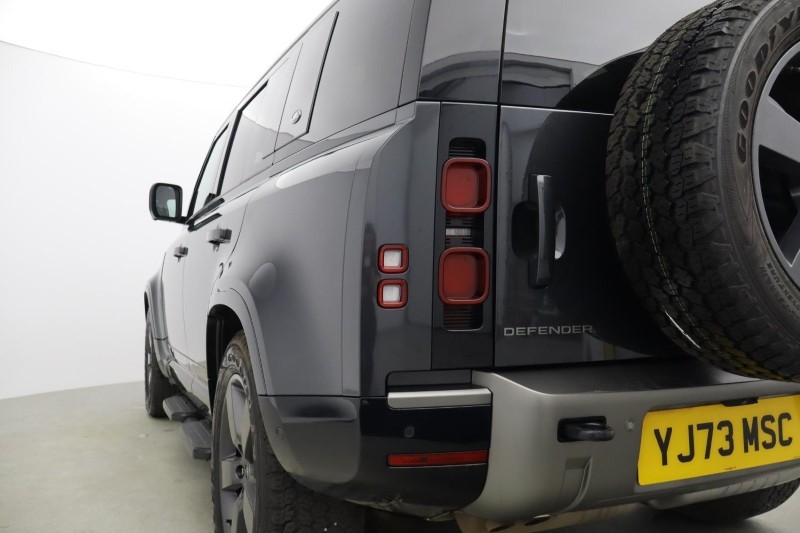 2024 (73) LAND ROVER DEFENDER 3.0 D250 X-Dynamic HSE 110 5dr Auto 5209636