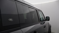 2024 (73) LAND ROVER DEFENDER 3.0 D250 X-Dynamic HSE 110 5dr Auto 5209651