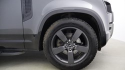 2024 (73) LAND ROVER DEFENDER 3.0 D250 X-Dynamic HSE 110 5dr Auto 5209662