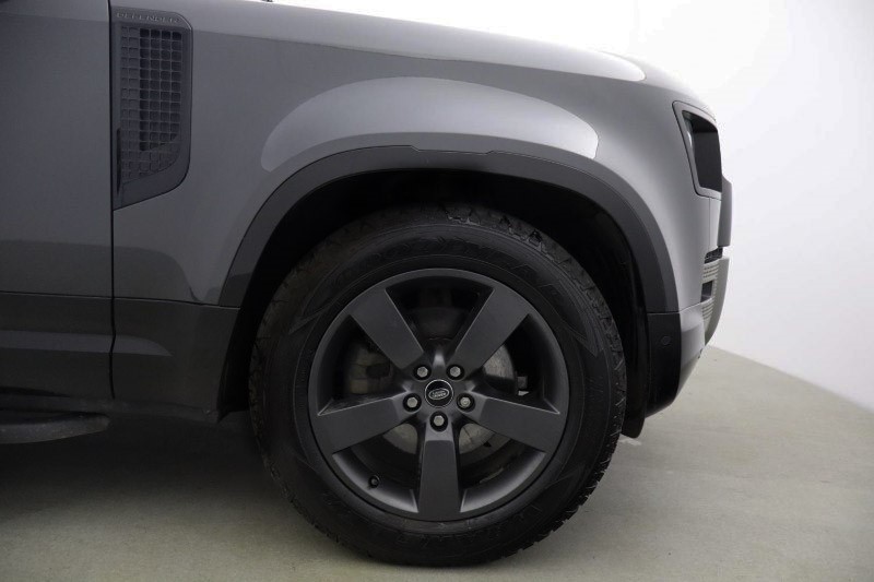 2024 (73) LAND ROVER DEFENDER 3.0 D250 X-Dynamic HSE 110 5dr Auto 5209965