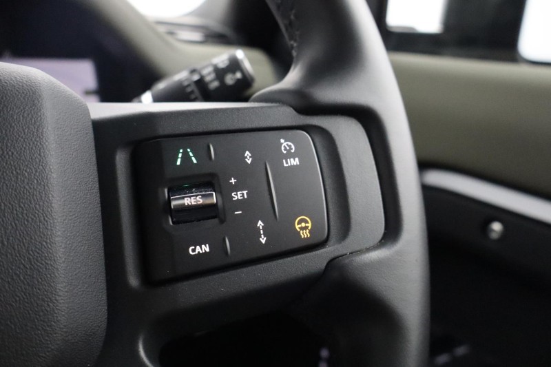 2024 (73) LAND ROVER DEFENDER 3.0 D250 X-Dynamic HSE 110 5dr Auto 5209678