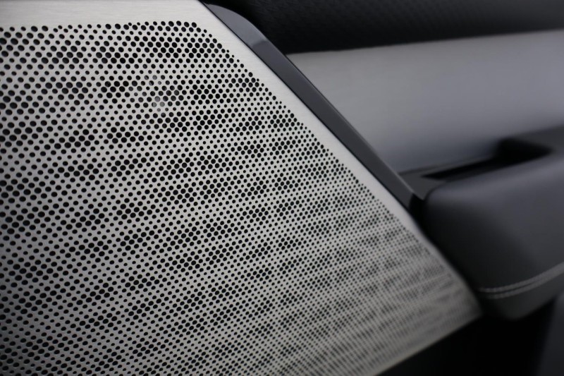 2021 (71) LAND ROVER RANGE ROVER VELAR 3.0 D300 MHEV R-Dynamic SE 5dr Auto 5237763