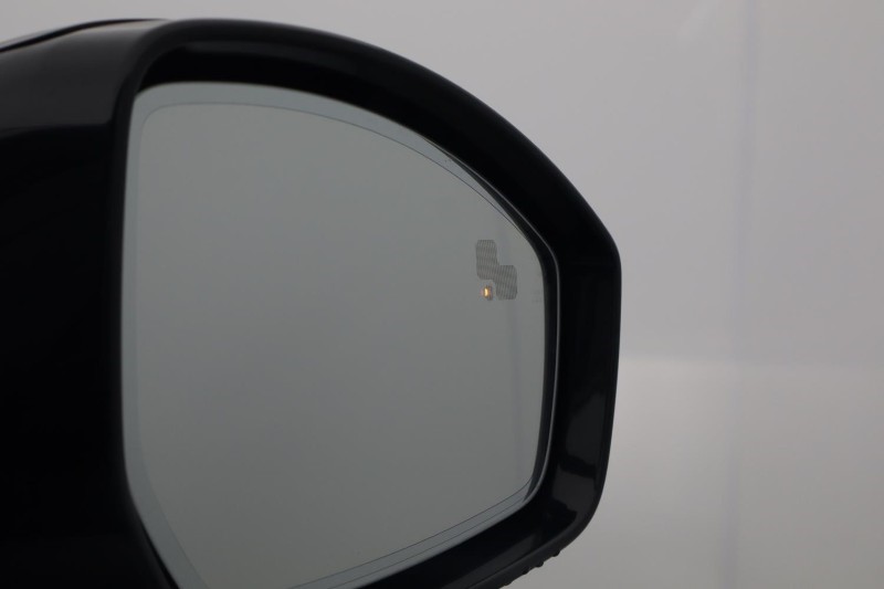 2021 (71) LAND ROVER RANGE ROVER VELAR 3.0 D300 MHEV R-Dynamic SE 5dr Auto 5237764