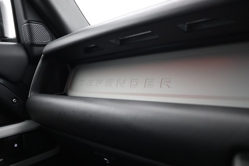 2023 (73) LAND ROVER COMMERCIAL DEFENDER 3.0 D300 Hard Top X-Dynamic HSE Auto 5219932