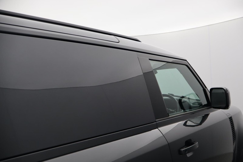 2023 (73) LAND ROVER COMMERCIAL DEFENDER 3.0 D300 Hard Top X-Dynamic HSE Auto 5219906