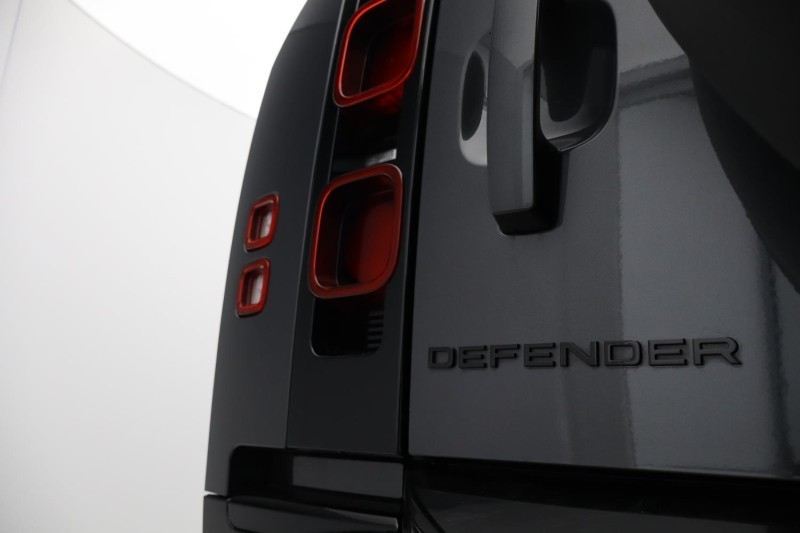 2023 (73) LAND ROVER COMMERCIAL DEFENDER 3.0 D300 Hard Top X-Dynamic HSE Auto 5219895