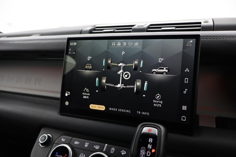 2023 (73) LAND ROVER COMMERCIAL DEFENDER 3.0 D300 Hard Top X-Dynamic HSE Auto 5219938