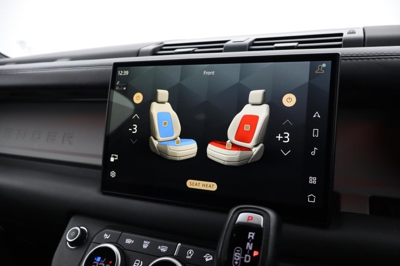 2023 (73) LAND ROVER COMMERCIAL DEFENDER 3.0 D300 Hard Top X-Dynamic HSE Auto 5219936