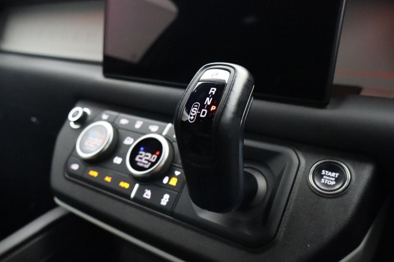 2023 (73) LAND ROVER COMMERCIAL DEFENDER 3.0 D300 Hard Top X-Dynamic HSE Auto 5219925