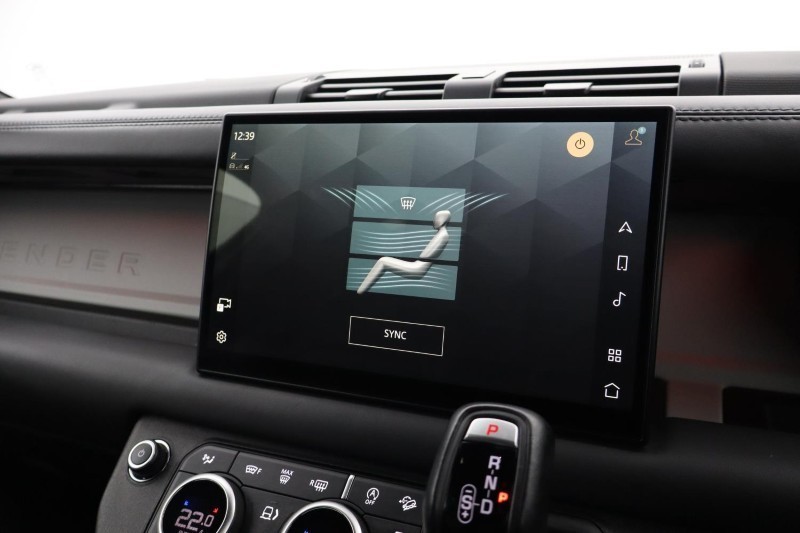 2023 (73) LAND ROVER COMMERCIAL DEFENDER 3.0 D300 Hard Top X-Dynamic HSE Auto 5219937