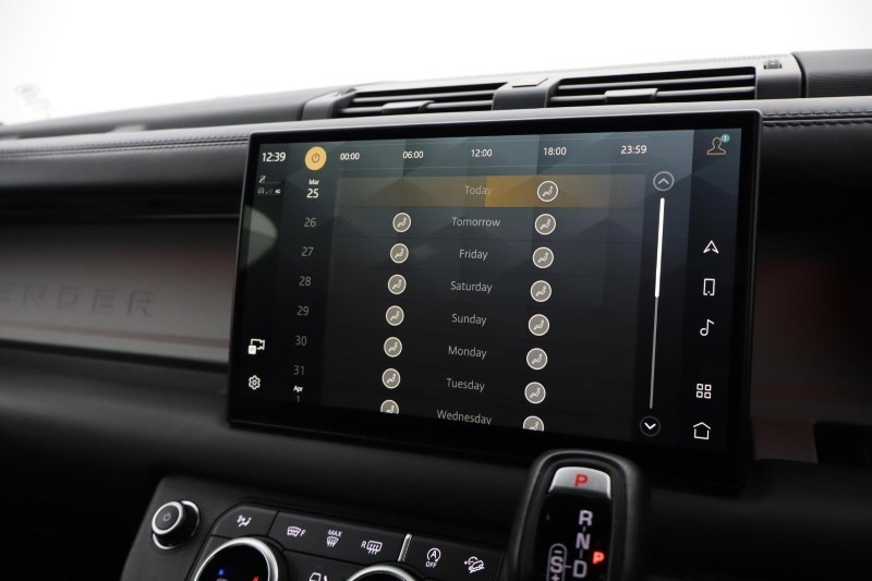 2023 (73) LAND ROVER COMMERCIAL DEFENDER 3.0 D300 Hard Top X-Dynamic HSE Auto 5219941