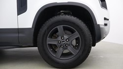 2021 (21) LAND ROVER COMMERCIAL DEFENDER 3.0 D200 Hard Top Auto 5215929