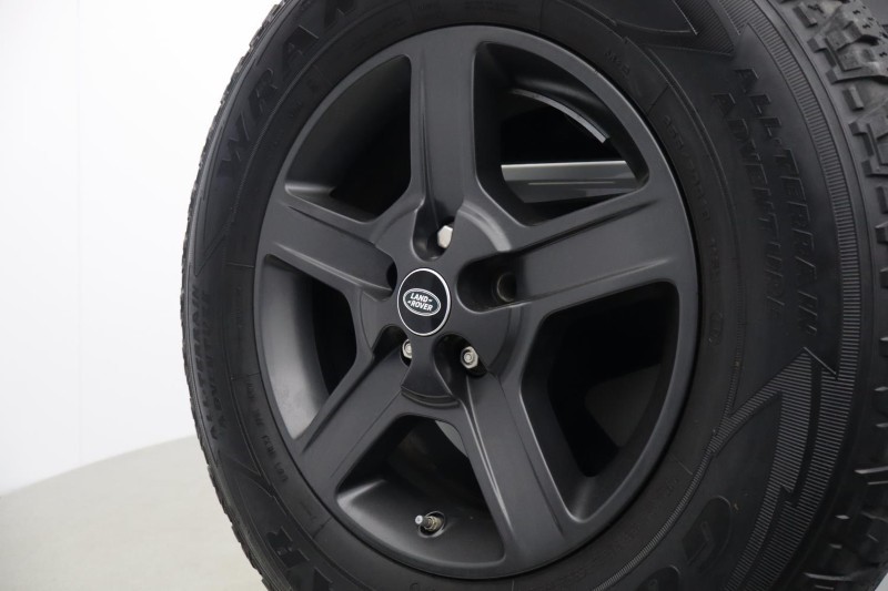 2021 (21) LAND ROVER COMMERCIAL DEFENDER 3.0 D200 Hard Top Auto 5215919