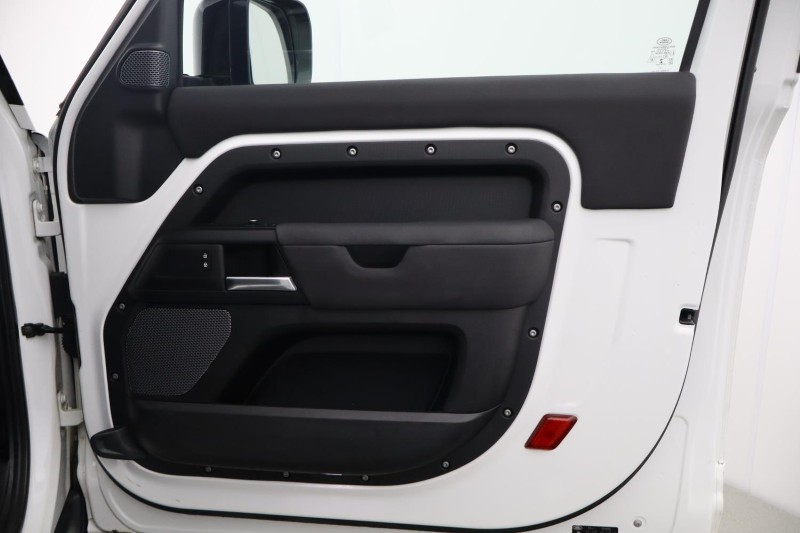 2021 (21) LAND ROVER COMMERCIAL DEFENDER 3.0 D200 Hard Top Auto 5215942