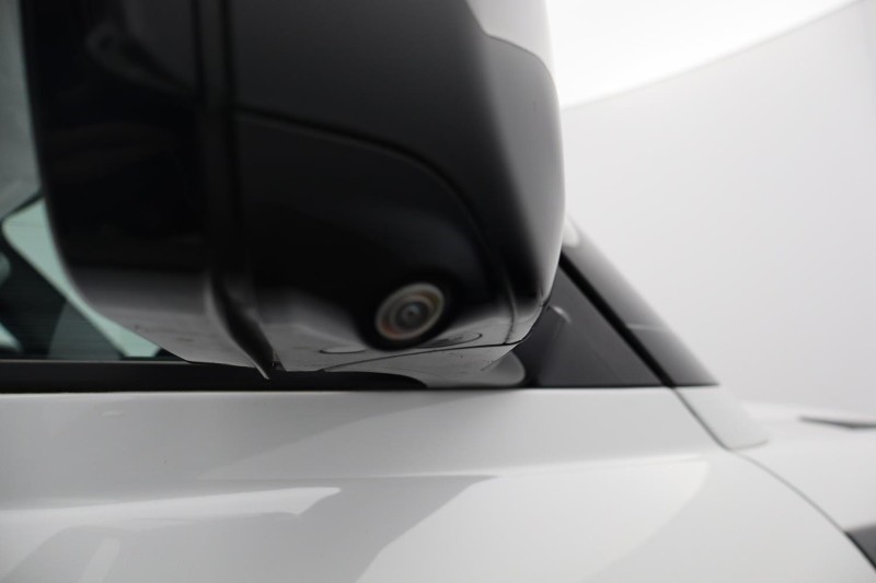 2021 (21) LAND ROVER COMMERCIAL DEFENDER 3.0 D200 Hard Top Auto 5215924