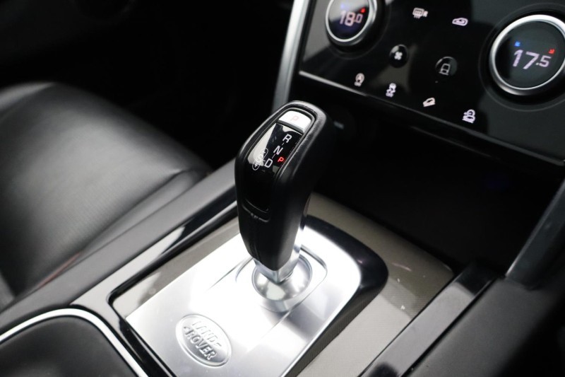 2020 (20) LAND ROVER DISCOVERY SPORT 2.0 P250 R-Dynamic HSE 5dr Auto 5238191