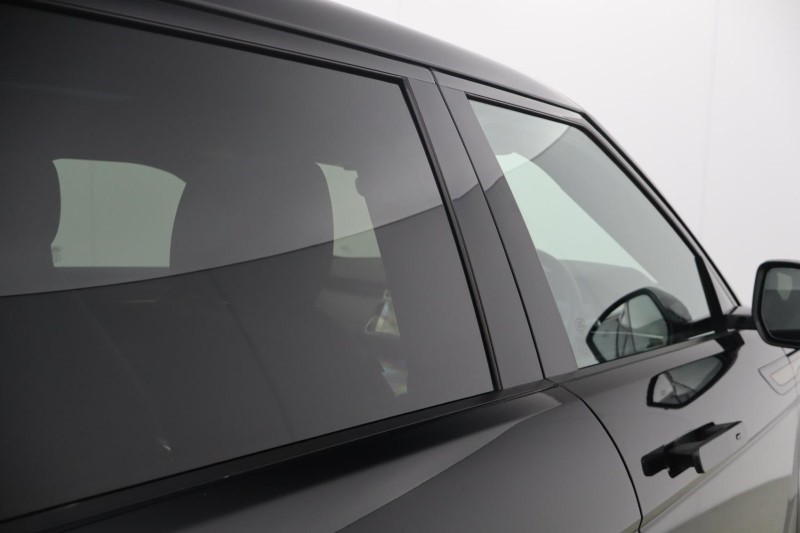 2023 (23) LAND ROVER RANGE ROVER EVOQUE 2.0 D200 R-Dynamic HSE 5dr Auto 5262501