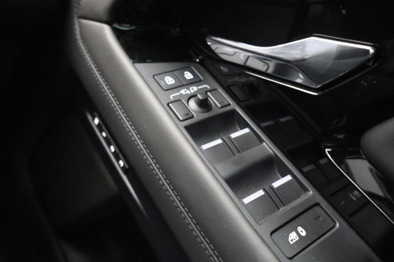 2023 (23) LAND ROVER RANGE ROVER EVOQUE 2.0 D200 R-Dynamic HSE 5dr Auto 5262538