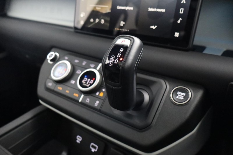 2024 (24) LAND ROVER DEFENDER 3.0 D250 XS Edition 110 5dr Auto 5220768