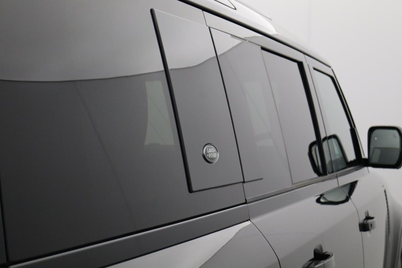 2024 (24) LAND ROVER DEFENDER 3.0 D250 XS Edition 110 5dr Auto 5220729