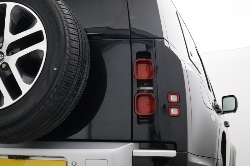 2024 (24) LAND ROVER DEFENDER 3.0 D250 XS Edition 110 5dr Auto 5220789