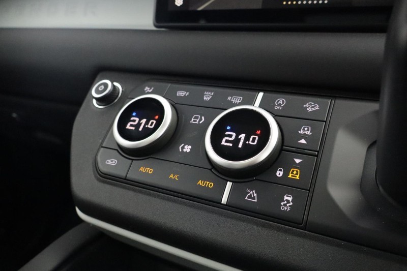 2024 (24) LAND ROVER DEFENDER 3.0 D250 XS Edition 110 5dr Auto 5220765