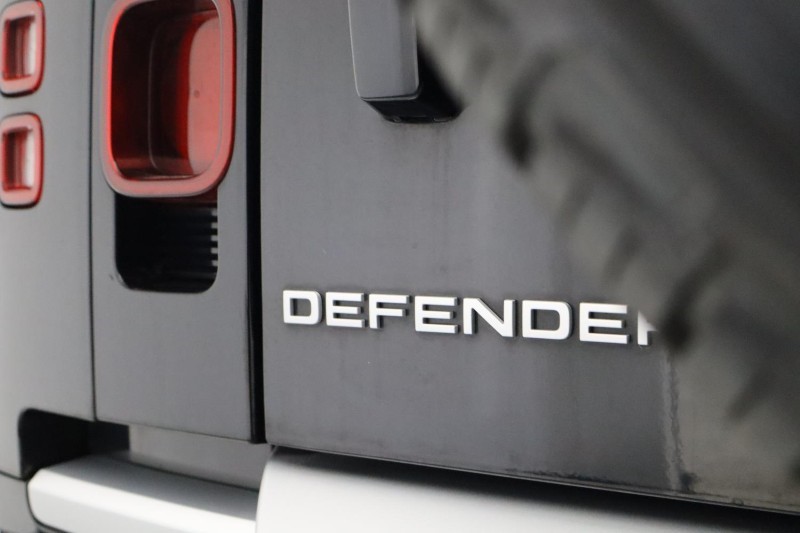 2024 (24) LAND ROVER DEFENDER 3.0 D250 XS Edition 110 5dr Auto 5220719