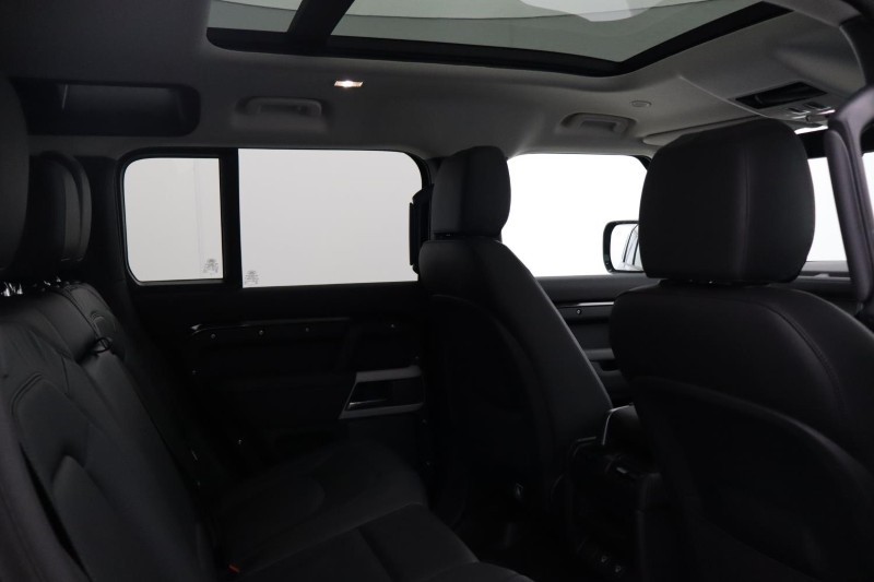 2024 (24) LAND ROVER DEFENDER 3.0 D250 XS Edition 110 5dr Auto 5220751