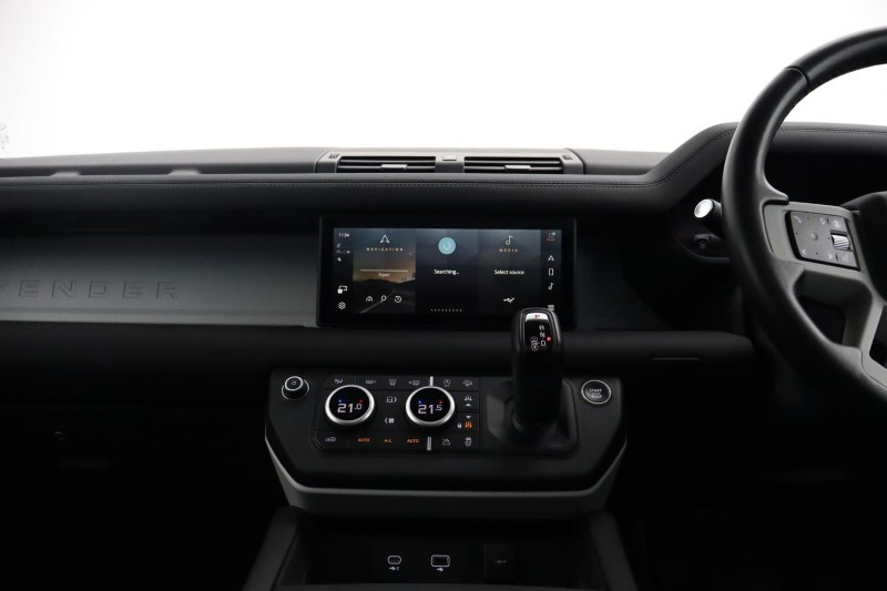 2024 (24) LAND ROVER DEFENDER 3.0 D250 XS Edition 110 5dr Auto 5220758