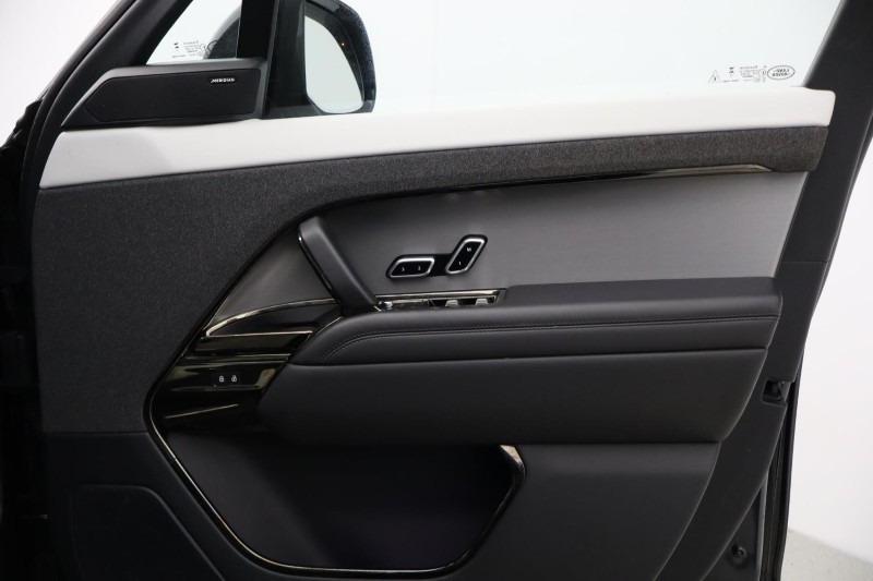 2024 (73) LAND ROVER RANGE ROVER SPORT 3.0 D300 Dynamic SE 5dr Auto 5235198