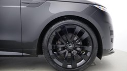 2024 (73) LAND ROVER RANGE ROVER SPORT 3.0 D300 Dynamic SE 5dr Auto 5235180